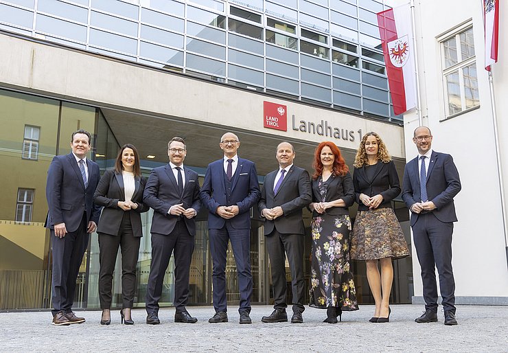 © Land Tirol/Die Fotografen Die neue Tiroler Landesregierung
